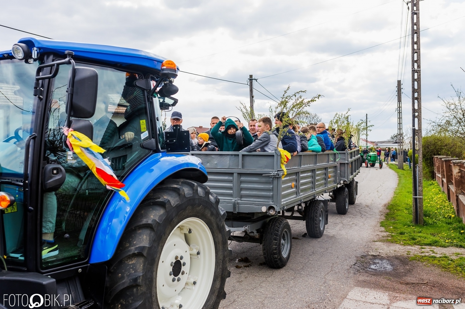 Zdjęcie w galerii na portalu naszraciborz.pl: Wielkanocna procesja konna w parafii Zawada Książęca [FOTO i WIDEO] wiadomości z regionu