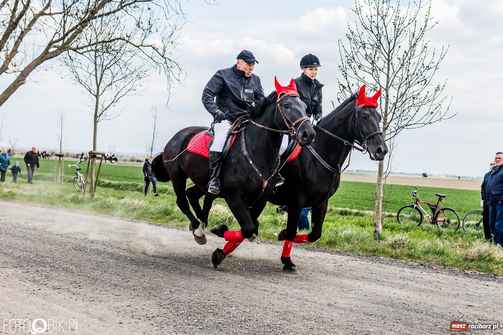 Zdjęcie w galerii na portalu naszraciborz.pl: Sudolskie ściganie na koniec rajtowania. Doszło do upadku [FOTO i WIDEO] wiadomości z regionu