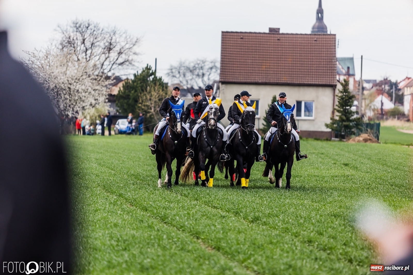 Zdjęcie w galerii na portalu naszraciborz.pl: Sudolskie ściganie na koniec rajtowania. Doszło do upadku [FOTO i WIDEO] wiadomości z regionu