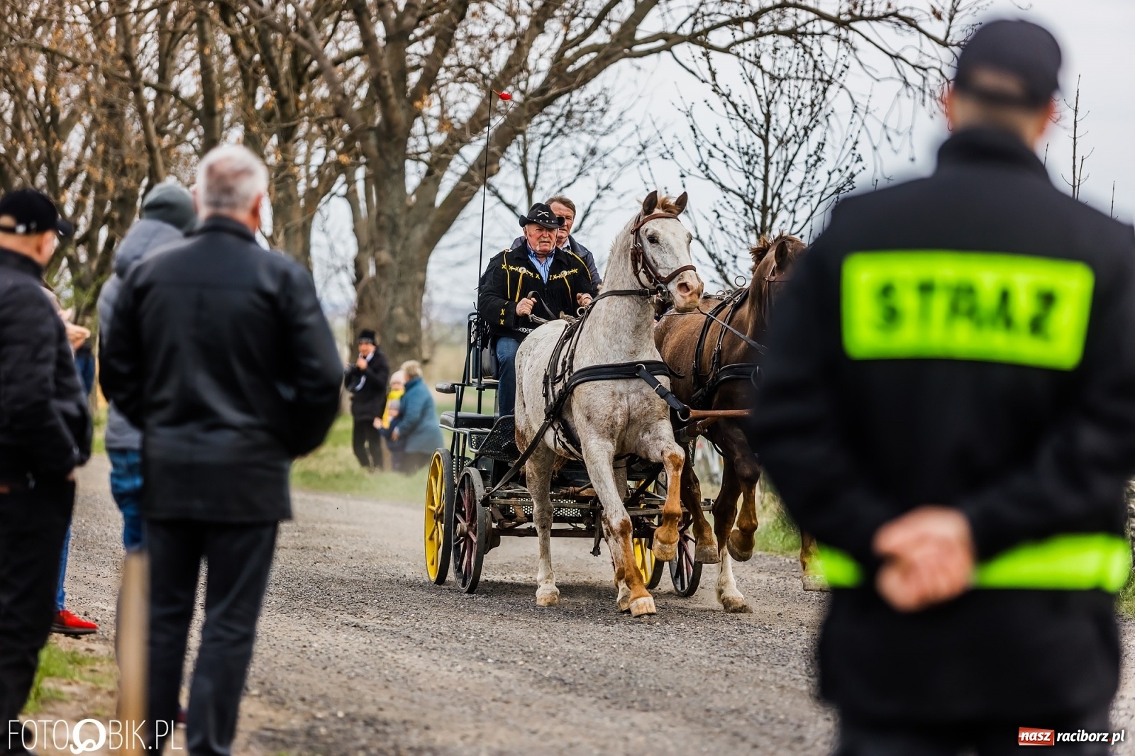 Zdjęcie w galerii na portalu naszraciborz.pl: Sudolskie ściganie na koniec rajtowania. Doszło do upadku [FOTO i WIDEO] wiadomości z regionu