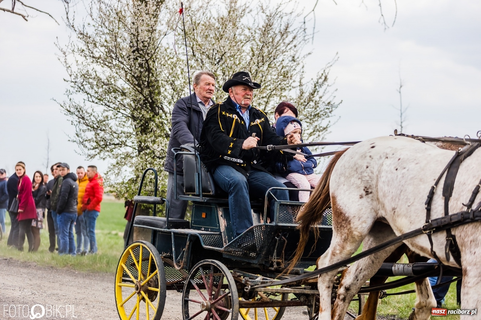 Zdjęcie w galerii na portalu naszraciborz.pl: Sudolskie ściganie na koniec rajtowania. Doszło do upadku [FOTO i WIDEO] wiadomości z regionu