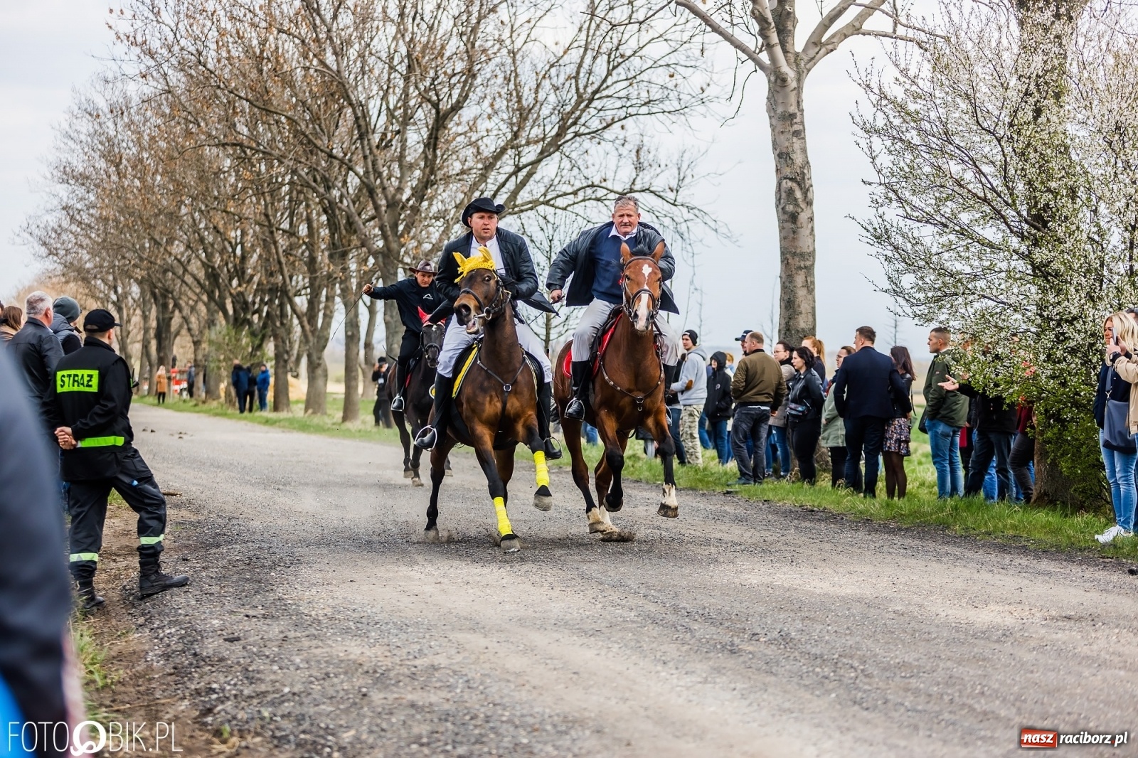 Zdjęcie w galerii na portalu naszraciborz.pl: Sudolskie ściganie na koniec rajtowania. Doszło do upadku [FOTO i WIDEO] wiadomości z regionu