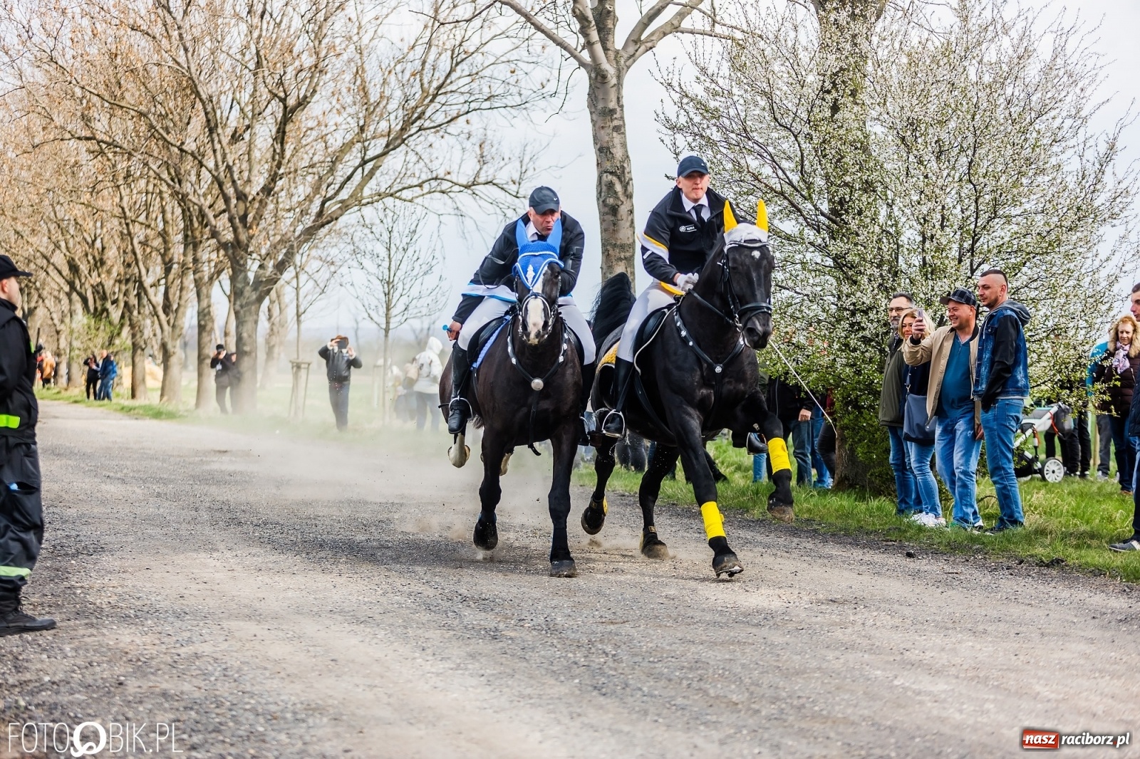 Zdjęcie w galerii na portalu naszraciborz.pl: Sudolskie ściganie na koniec rajtowania. Doszło do upadku [FOTO i WIDEO] wiadomości z regionu