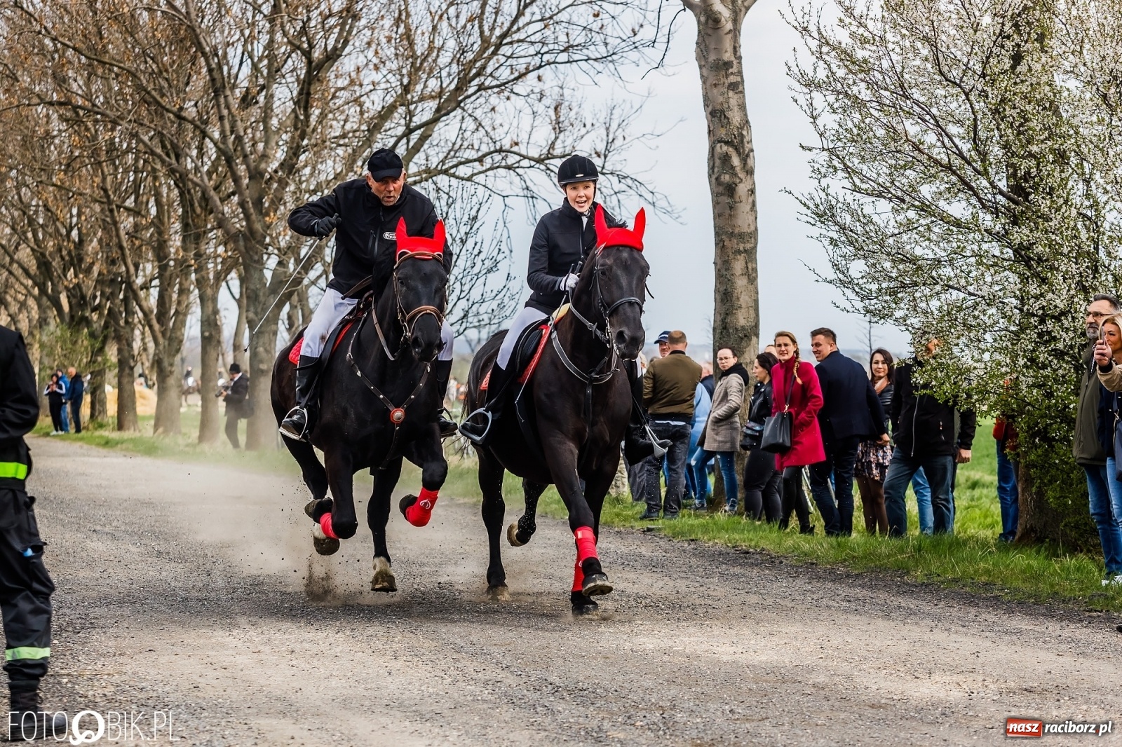 Zdjęcie w galerii na portalu naszraciborz.pl: Sudolskie ściganie na koniec rajtowania. Doszło do upadku [FOTO i WIDEO] wiadomości z regionu