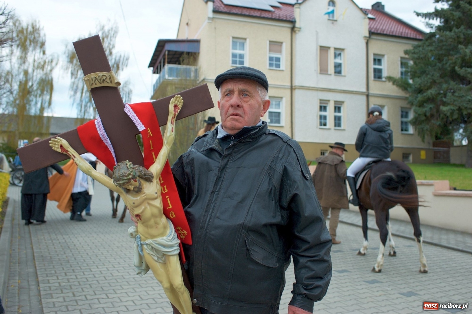 Zdjęcie w galerii na portalu naszraciborz.pl: Procesja konna w Pietrowicach Wielkich [FOTO i WIDEO] wiadomości z regionu