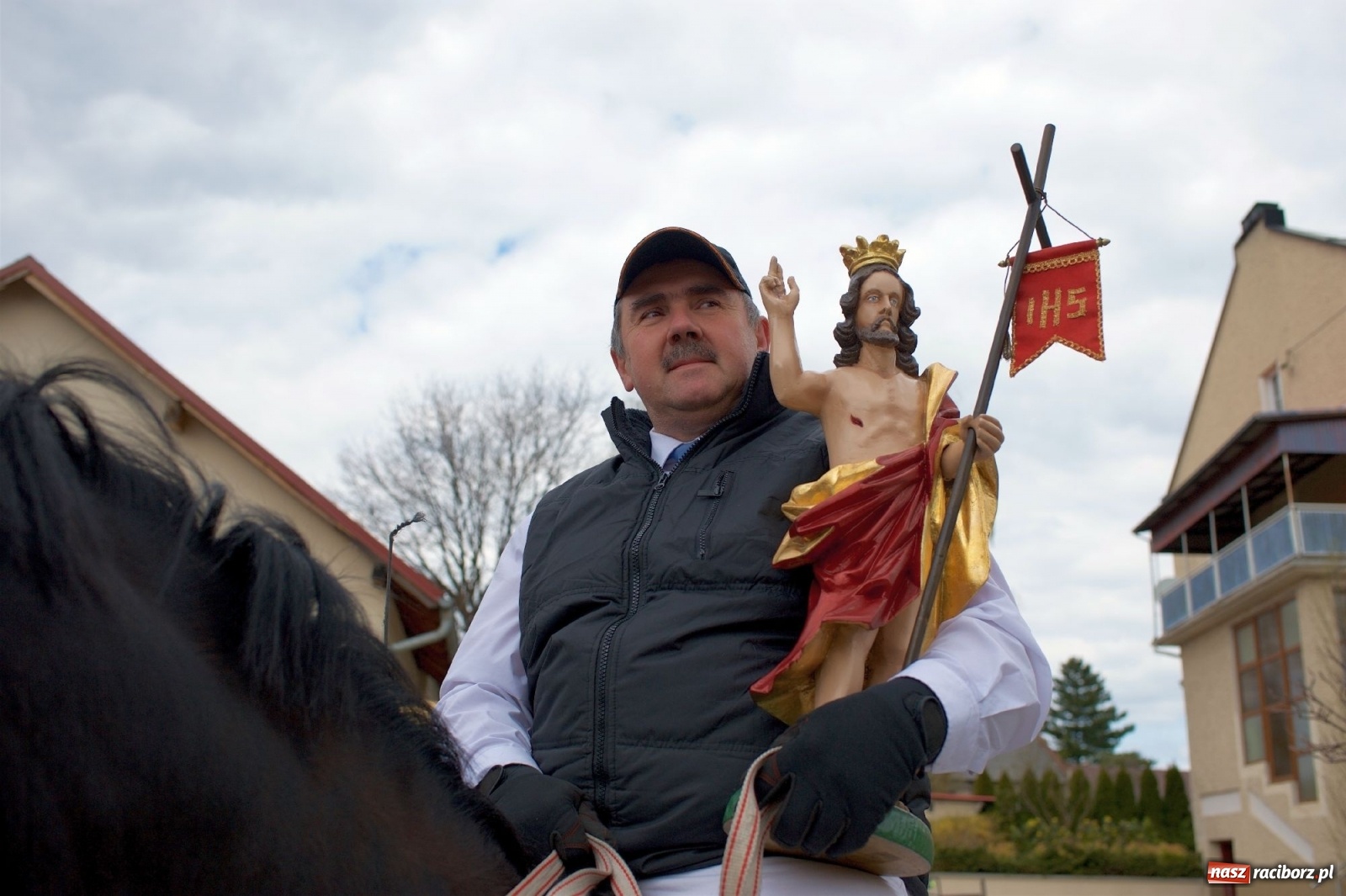 Zdjęcie w galerii na portalu naszraciborz.pl: Procesja konna w Pietrowicach Wielkich [FOTO i WIDEO] wiadomości z regionu