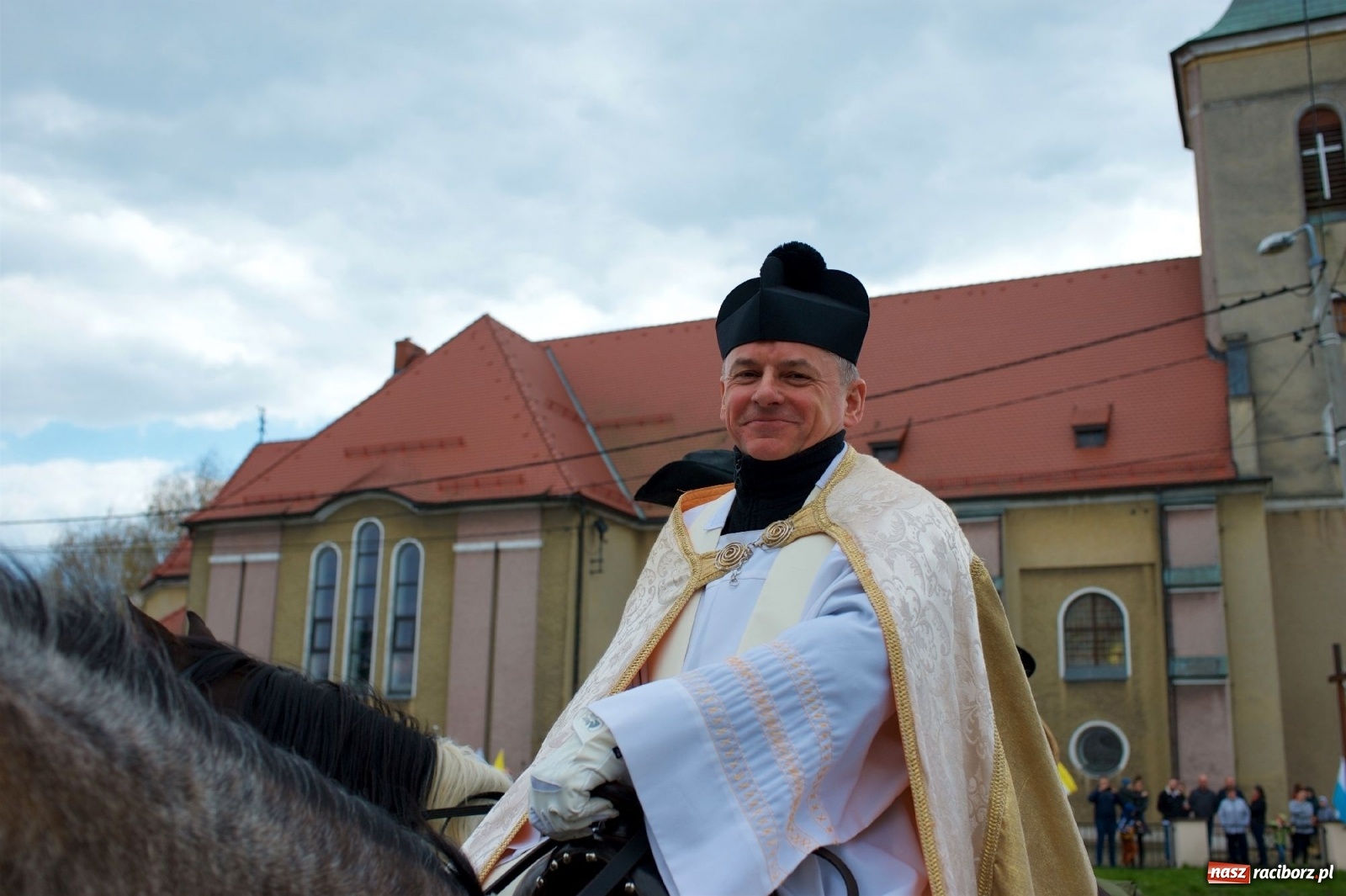 Zdjęcie w galerii na portalu naszraciborz.pl: Procesja konna w Pietrowicach Wielkich [FOTO i WIDEO] wiadomości z regionu