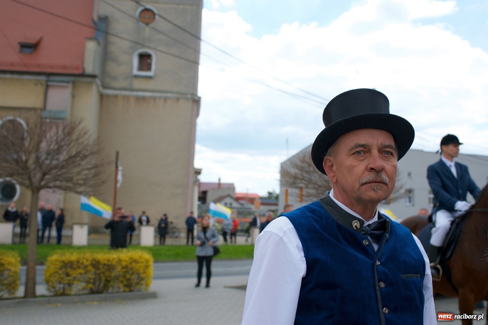Zdjęcie w galerii na portalu naszraciborz.pl: Procesja konna w Pietrowicach Wielkich [FOTO i WIDEO] wiadomości z regionu