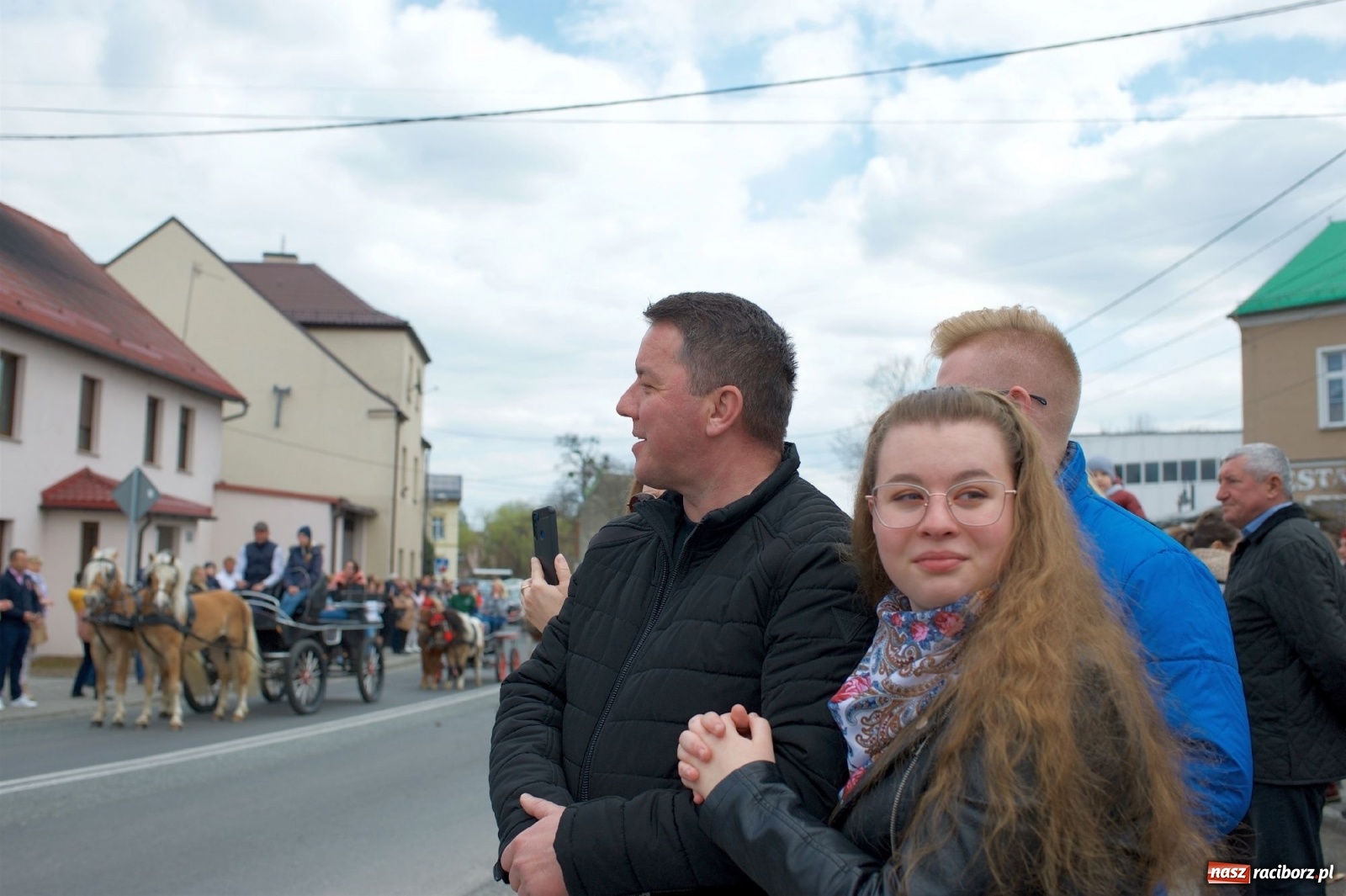 Zdjęcie w galerii na portalu naszraciborz.pl: Procesja konna w Pietrowicach Wielkich [FOTO i WIDEO] wiadomości z regionu