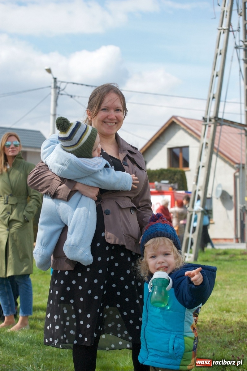 Zdjęcie w galerii na portalu naszraciborz.pl: Procesja konna w Pietrowicach Wielkich [FOTO i WIDEO] wiadomości z regionu