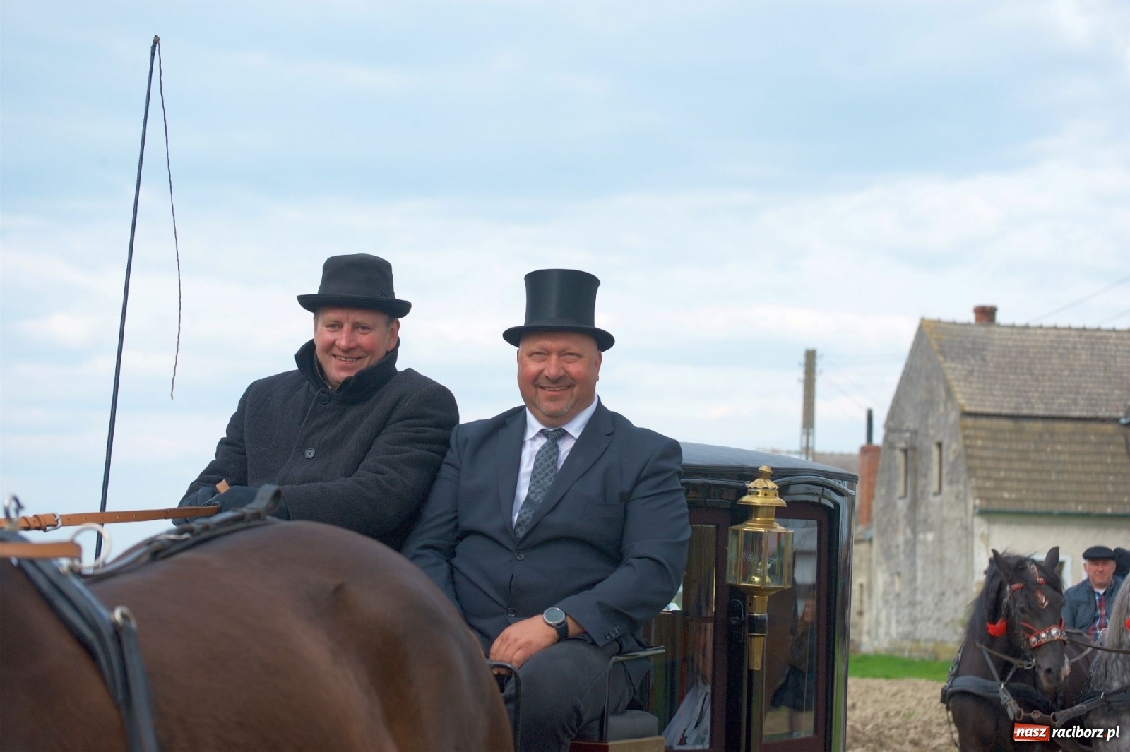Zdjęcie w galerii na portalu naszraciborz.pl: Procesja konna w Bieńkowicach [FOTO i WIDEO] wiadomości z regionu