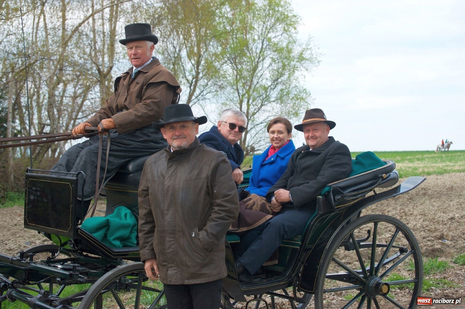 Zdjęcie w galerii na portalu naszraciborz.pl: Procesja konna w Bieńkowicach [FOTO i WIDEO] wiadomości z regionu