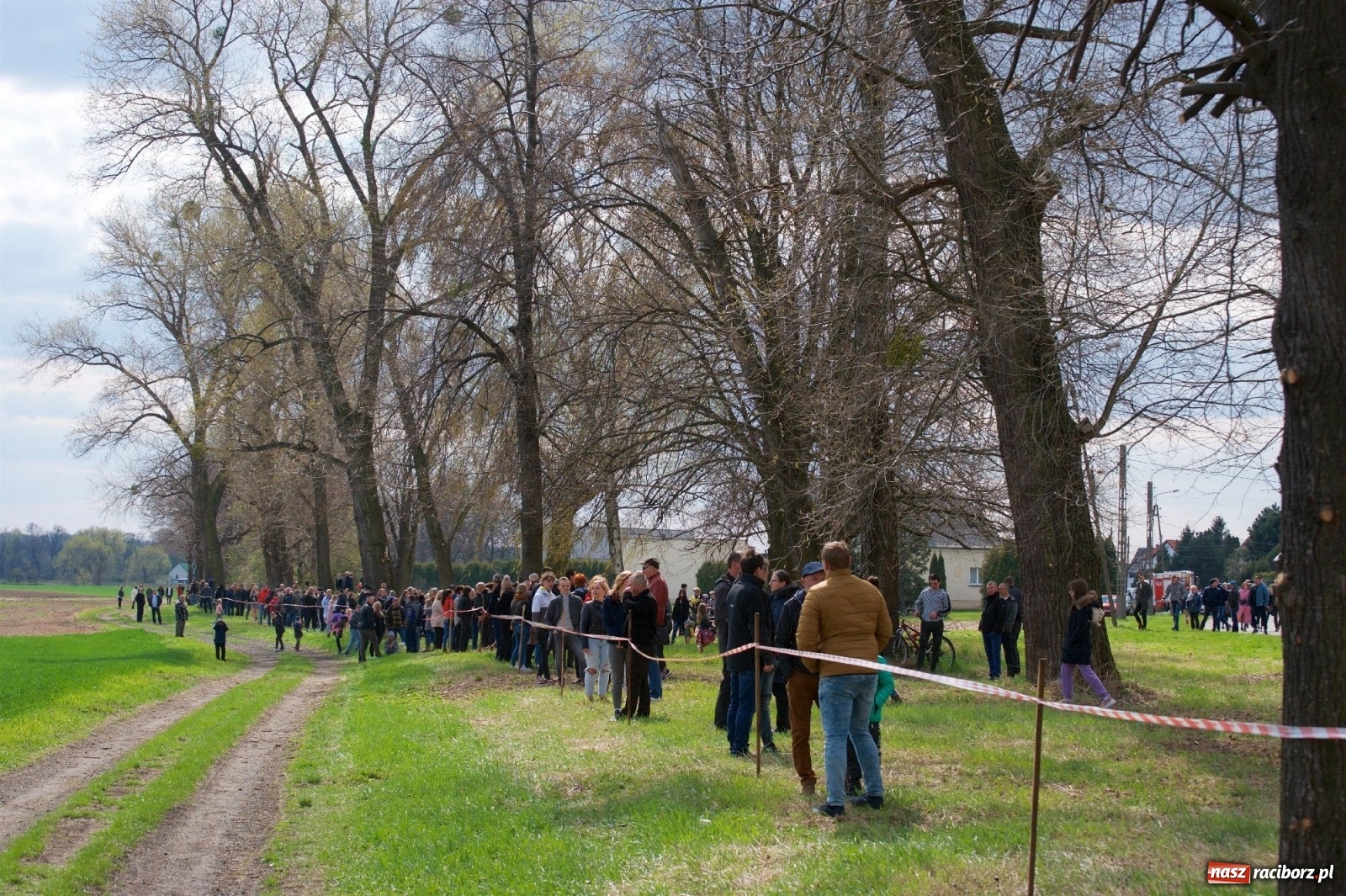 Zdjęcie w galerii na portalu naszraciborz.pl: Procesja konna w Bieńkowicach [FOTO i WIDEO] wiadomości z regionu