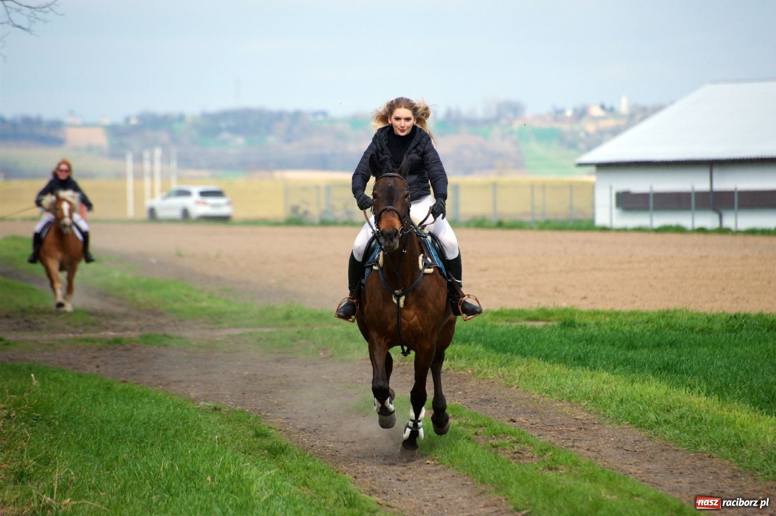 Zdjęcie w galerii na portalu naszraciborz.pl: Procesja konna w Bieńkowicach [FOTO i WIDEO] wiadomości z regionu