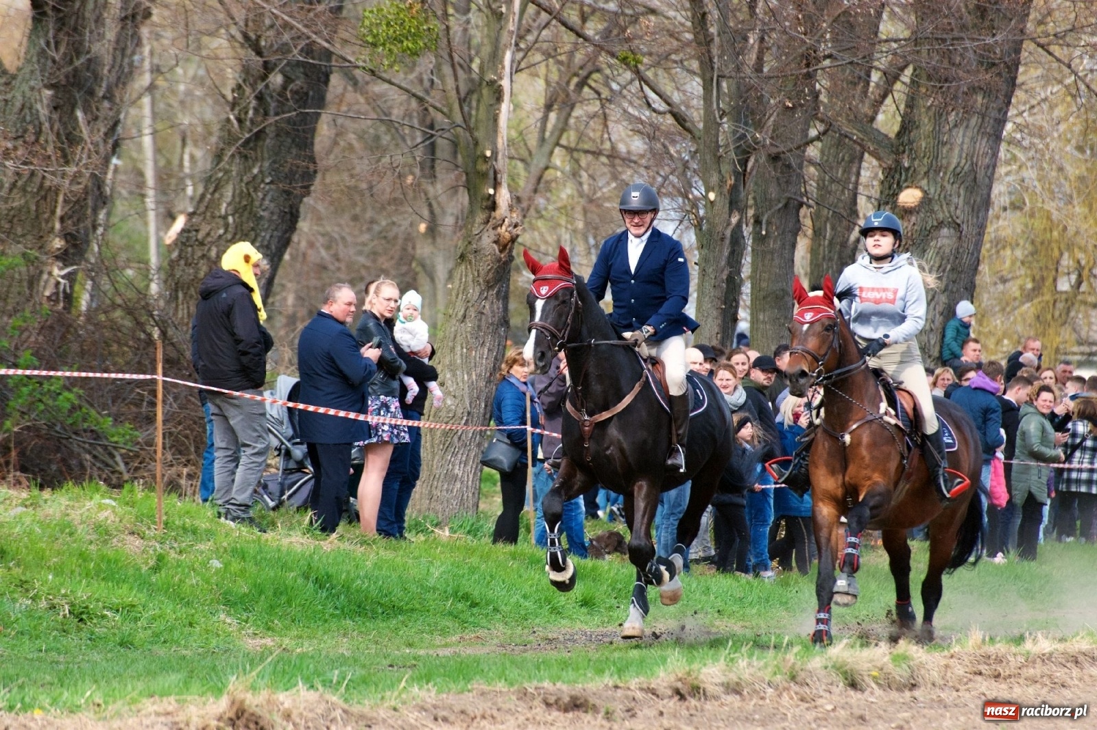 Zdjęcie w galerii na portalu naszraciborz.pl: Procesja konna w Bieńkowicach [FOTO i WIDEO] wiadomości z regionu