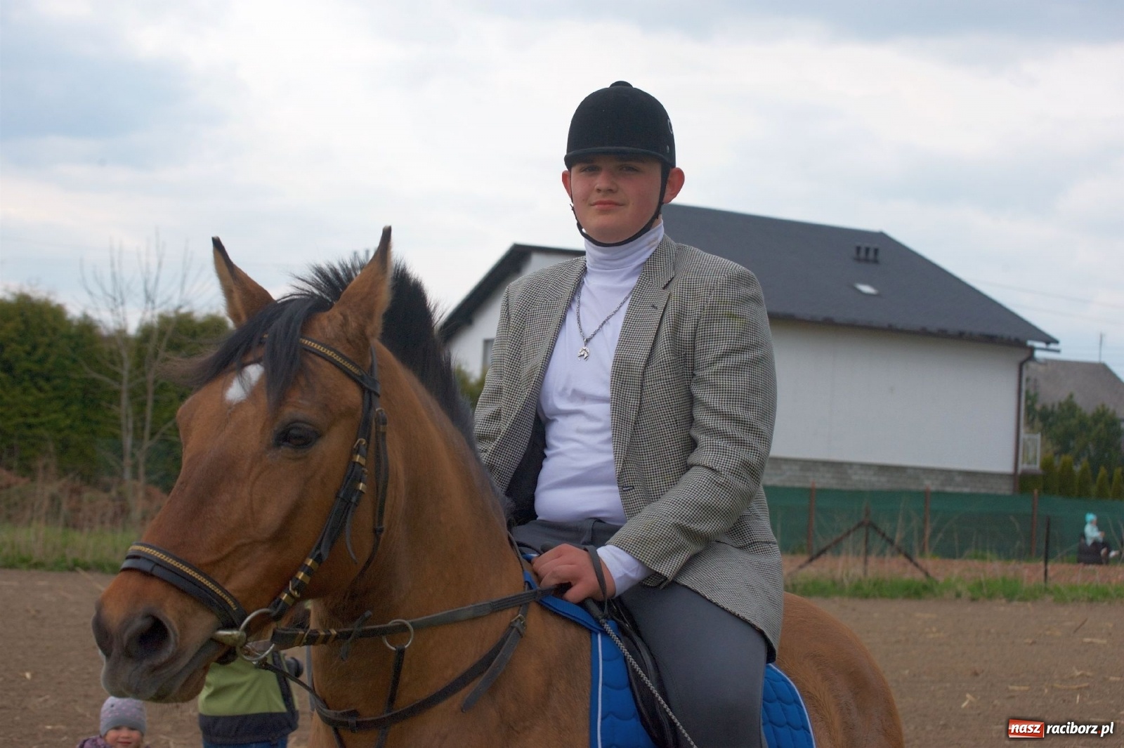 Zdjęcie w galerii na portalu naszraciborz.pl: Procesja konna w Bieńkowicach [FOTO i WIDEO] wiadomości z regionu