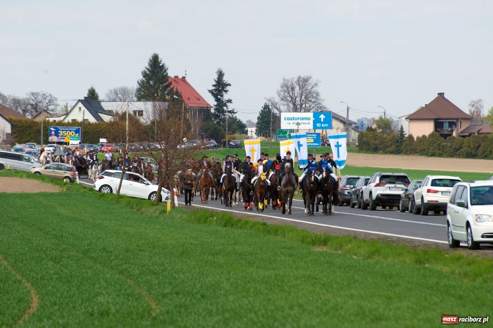 Zdjęcie w galerii na portalu naszraciborz.pl: Procesja konna w Raciborzu-Sudole [FOTO i WIDEO] wiadomości z regionu