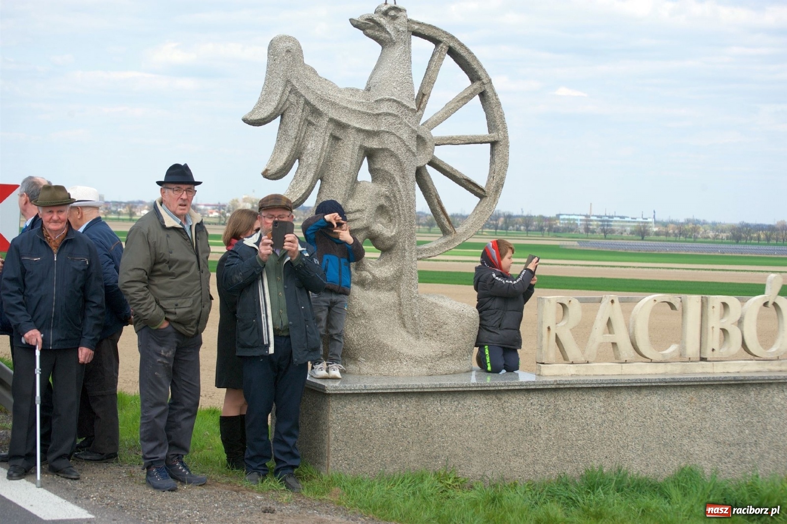 Zdjęcie w galerii na portalu naszraciborz.pl: Procesja konna w Raciborzu-Sudole [FOTO i WIDEO] wiadomości z regionu