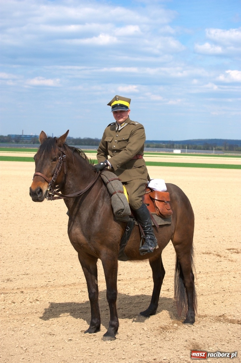 Zdjęcie w galerii na portalu naszraciborz.pl: Procesja konna w Raciborzu-Sudole [FOTO i WIDEO] wiadomości z regionu