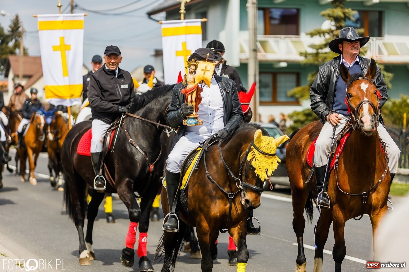 Zdjęcie w galerii na portalu naszraciborz.pl: Procesja konna w Raciborzu-Sudole [FOTO i WIDEO] wiadomości z regionu