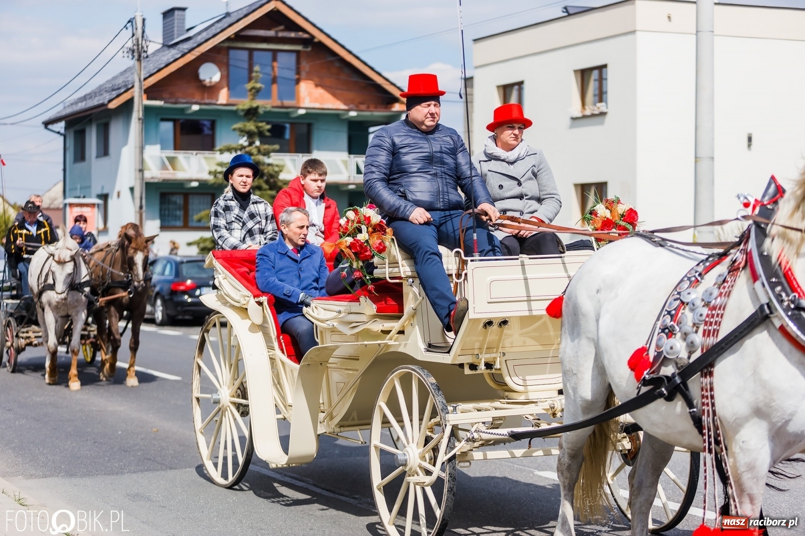Zdjęcie w galerii na portalu naszraciborz.pl: Procesja konna w Raciborzu-Sudole [FOTO i WIDEO] wiadomości z regionu