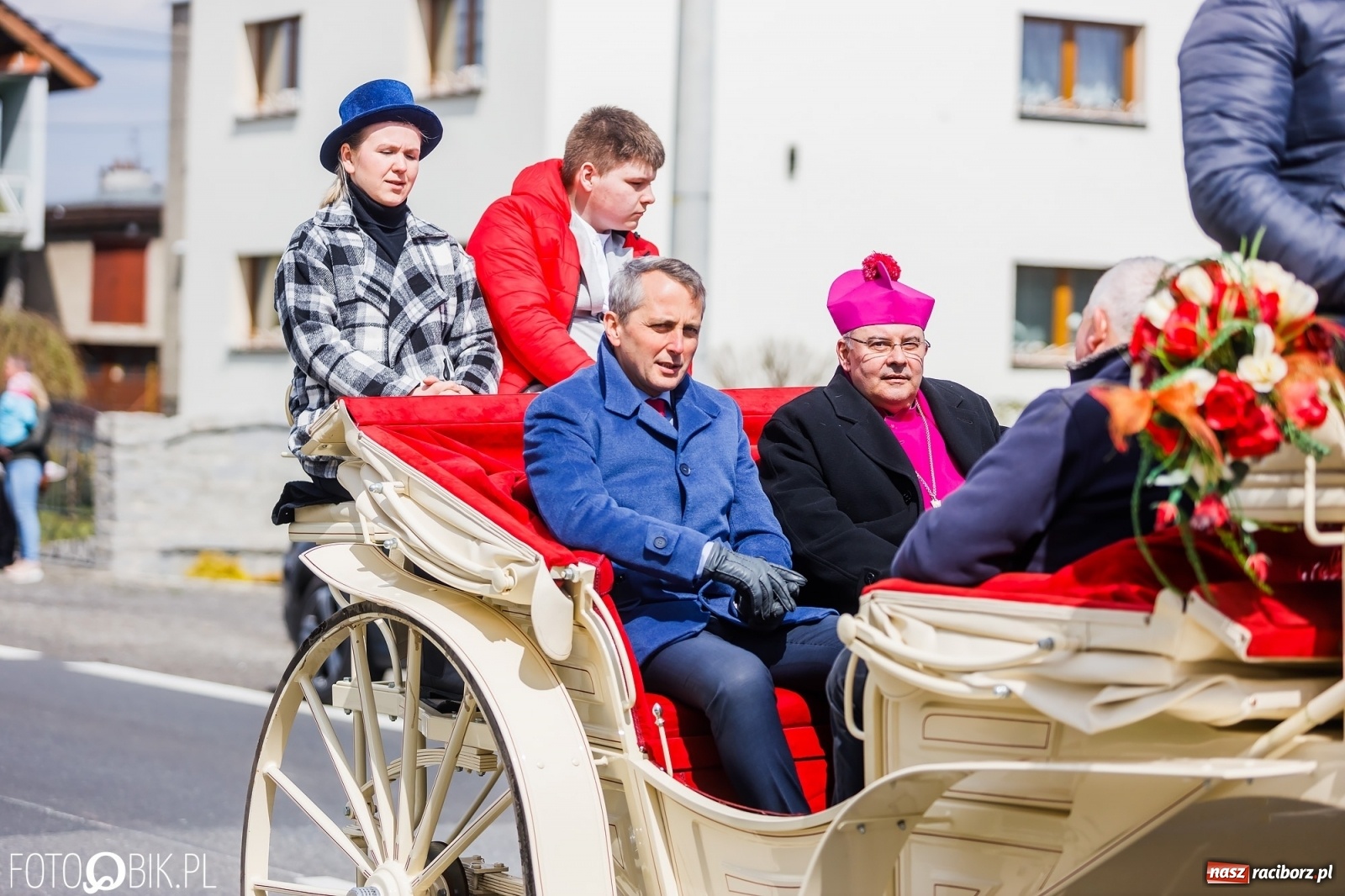 Zdjęcie w galerii na portalu naszraciborz.pl: Procesja konna w Raciborzu-Sudole [FOTO i WIDEO] wiadomości z regionu
