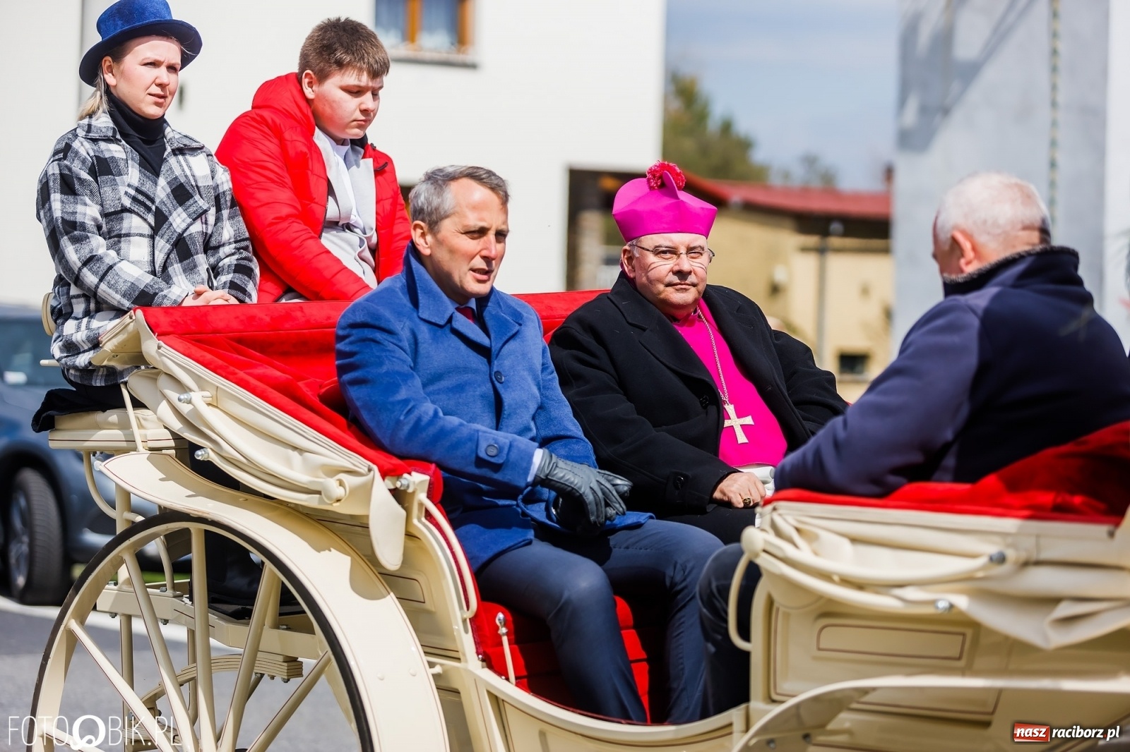 Zdjęcie w galerii na portalu naszraciborz.pl: Procesja konna w Raciborzu-Sudole [FOTO i WIDEO] wiadomości z regionu