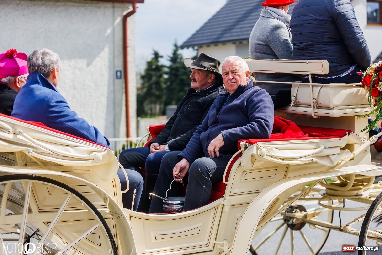Zdjęcie w galerii na portalu naszraciborz.pl: Procesja konna w Raciborzu-Sudole [FOTO i WIDEO] wiadomości z regionu