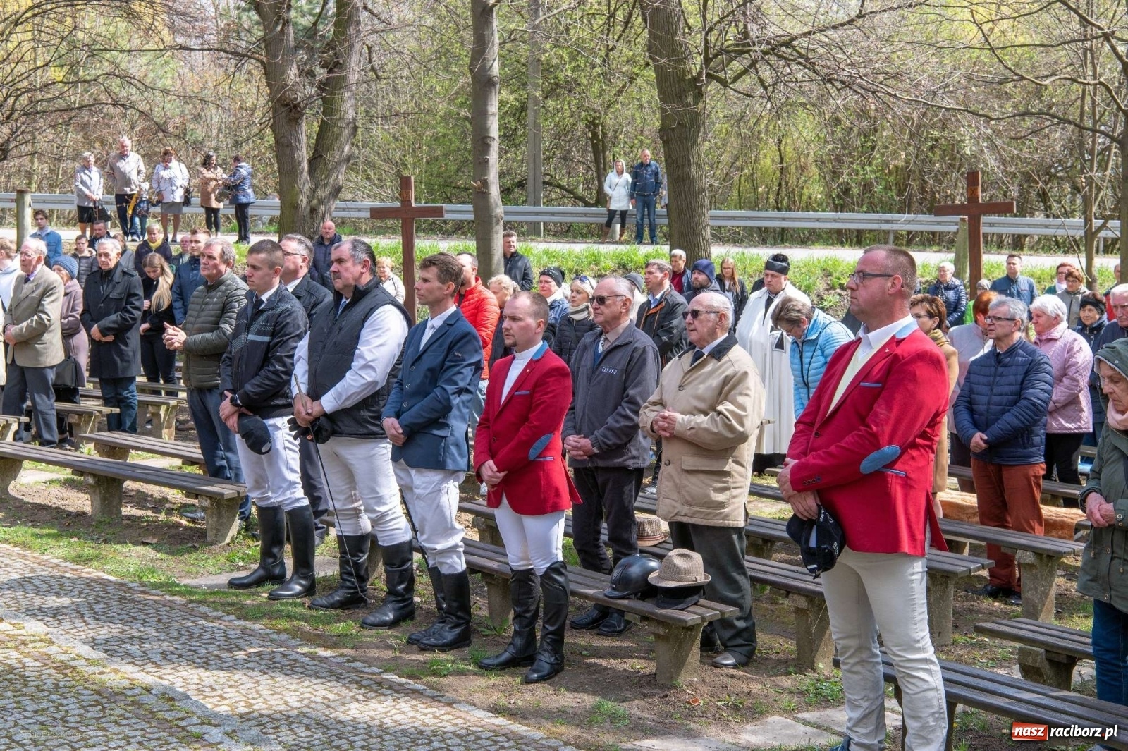 Zdjęcie w galerii na portalu naszraciborz.pl: Wielkanocna procesja konna w Pietrowicach Wielkich [PROGRAM] wiadomości z regionu