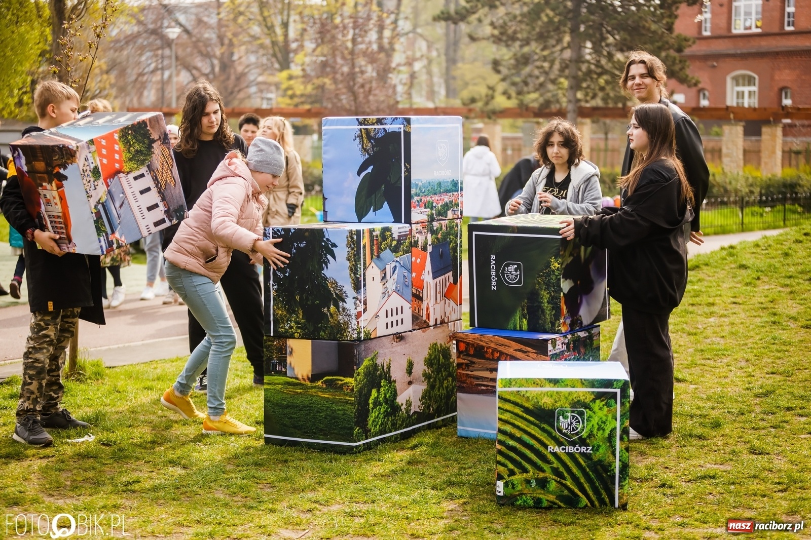 Zdjęcie w galerii na portalu naszraciborz.pl: Dzień Ziemi w Ogródku Jordanowskim przepełniony atrakcjami wiadomości z regionu