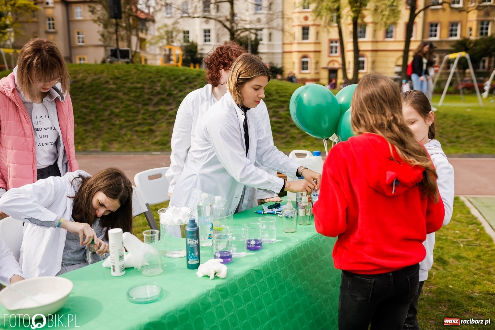 Zdjęcie w galerii na portalu naszraciborz.pl: Dzień Ziemi w Ogródku Jordanowskim przepełniony atrakcjami wiadomości z regionu