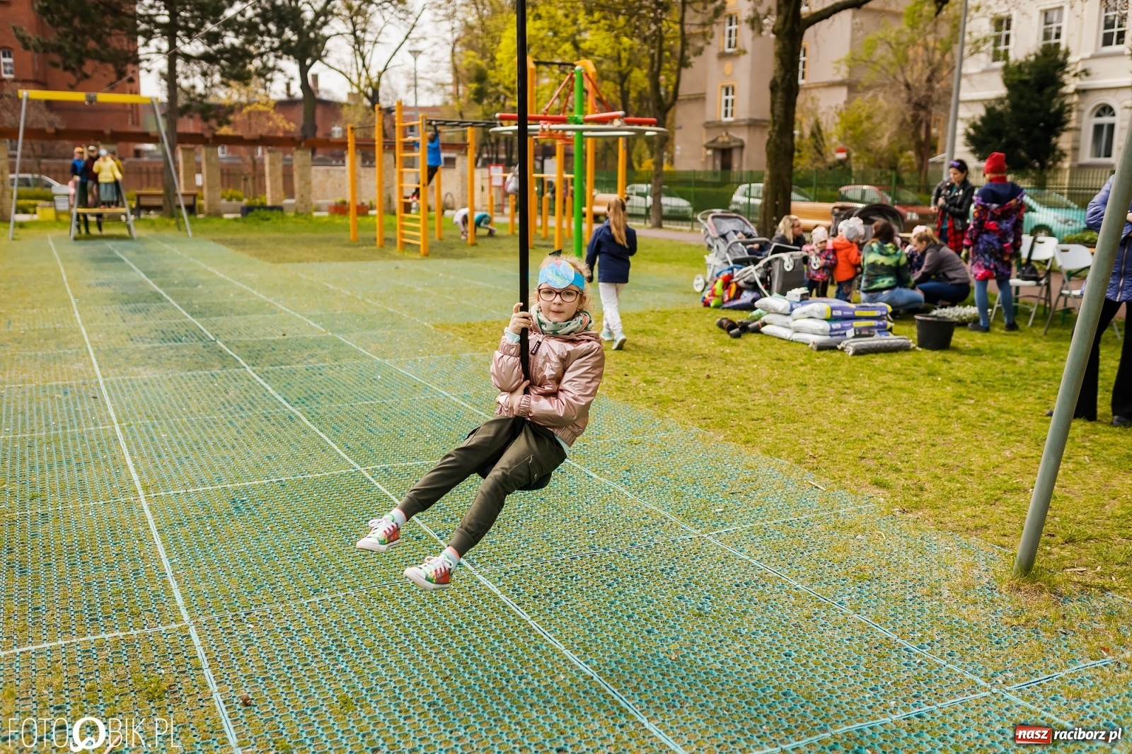 Zdjęcie w galerii na portalu naszraciborz.pl: Dzień Ziemi w Ogródku Jordanowskim przepełniony atrakcjami wiadomości z regionu