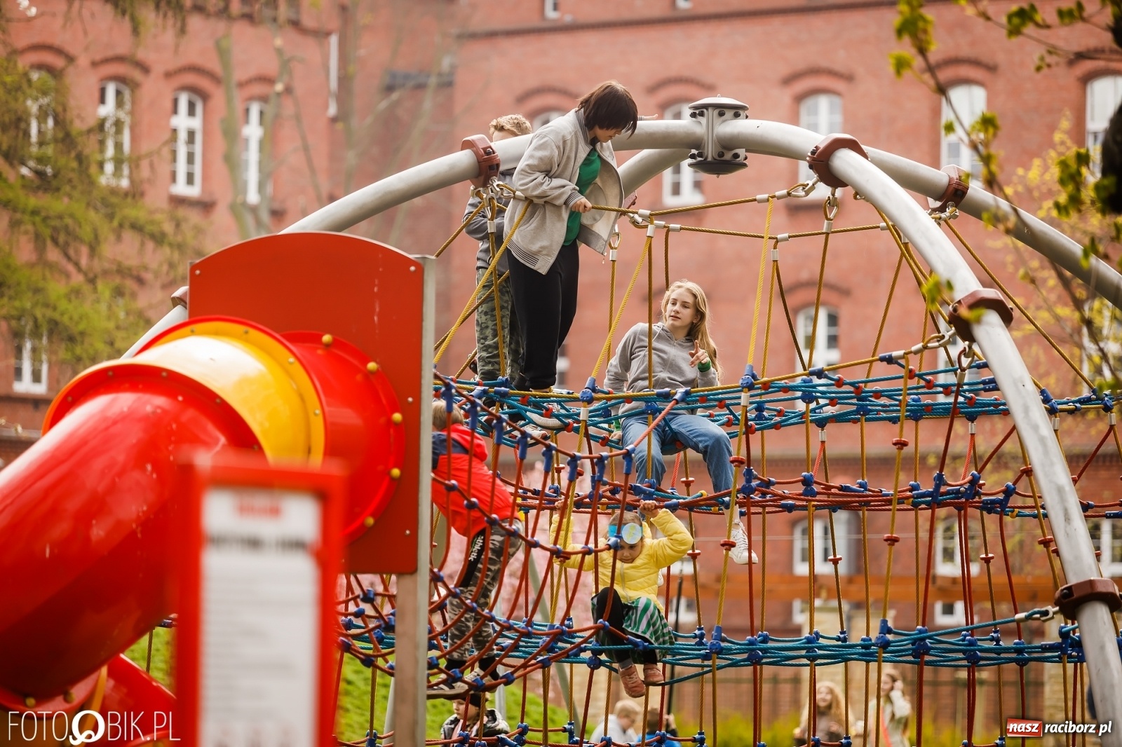 Zdjęcie w galerii na portalu naszraciborz.pl: Dzień Ziemi w Ogródku Jordanowskim przepełniony atrakcjami wiadomości z regionu