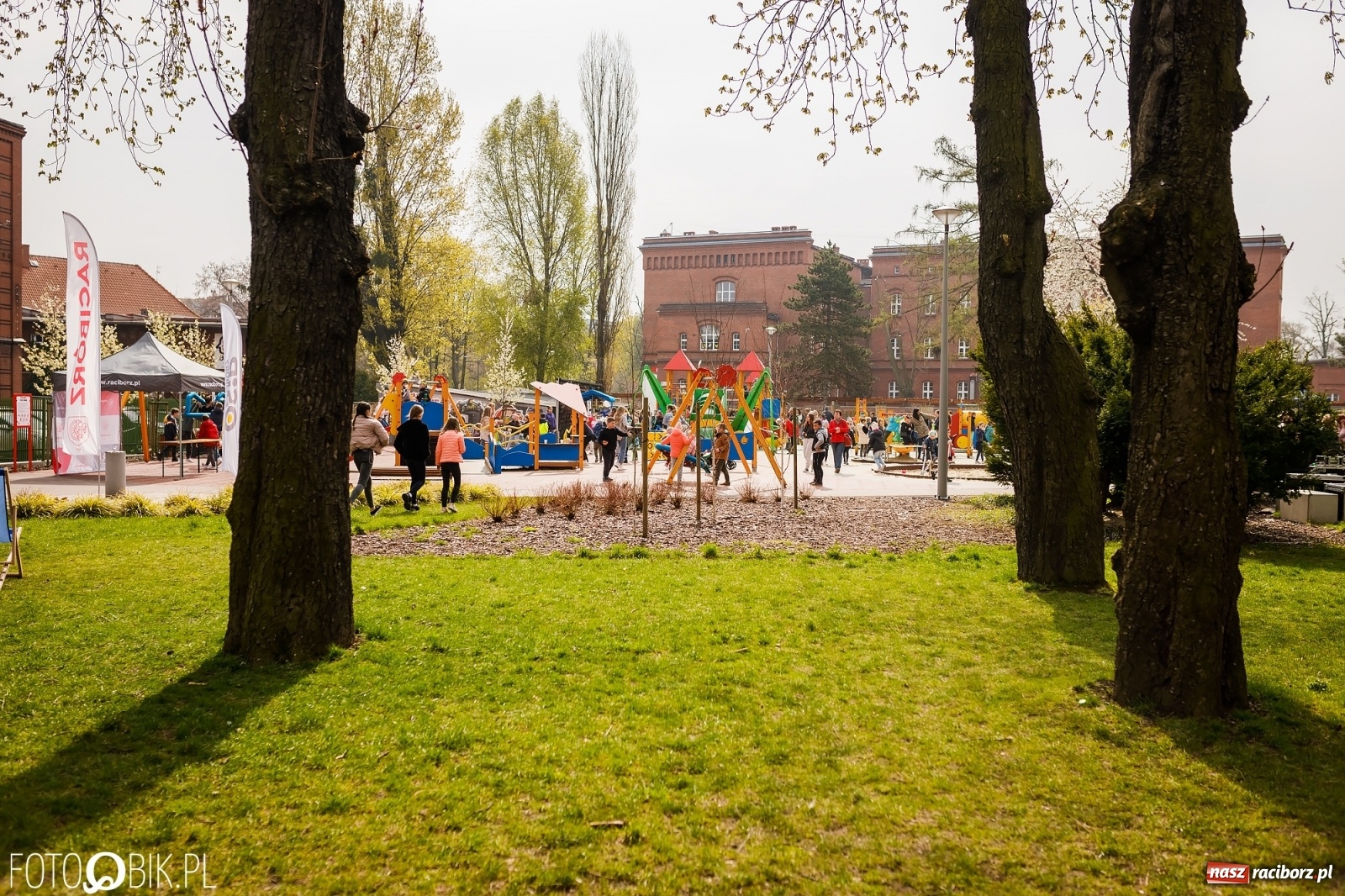 Zdjęcie w galerii na portalu naszraciborz.pl: Dzień Ziemi w Ogródku Jordanowskim przepełniony atrakcjami wiadomości z regionu