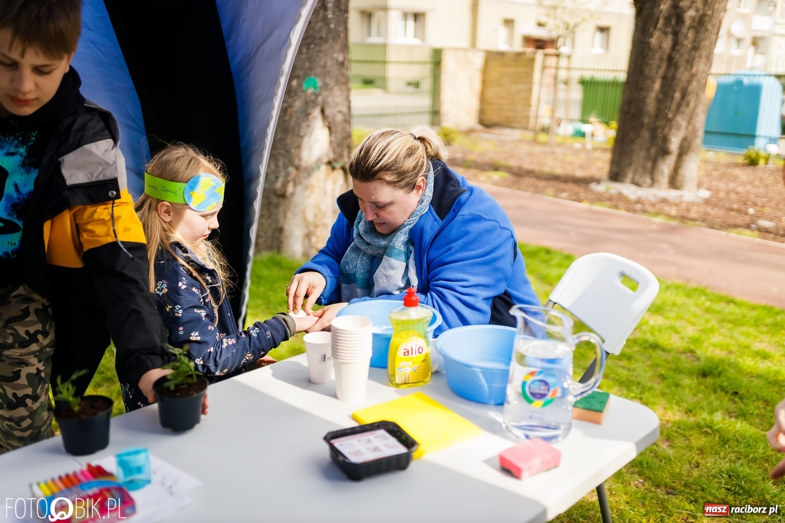 Zdjęcie w galerii na portalu naszraciborz.pl: Dzień Ziemi w Ogródku Jordanowskim przepełniony atrakcjami wiadomości z regionu
