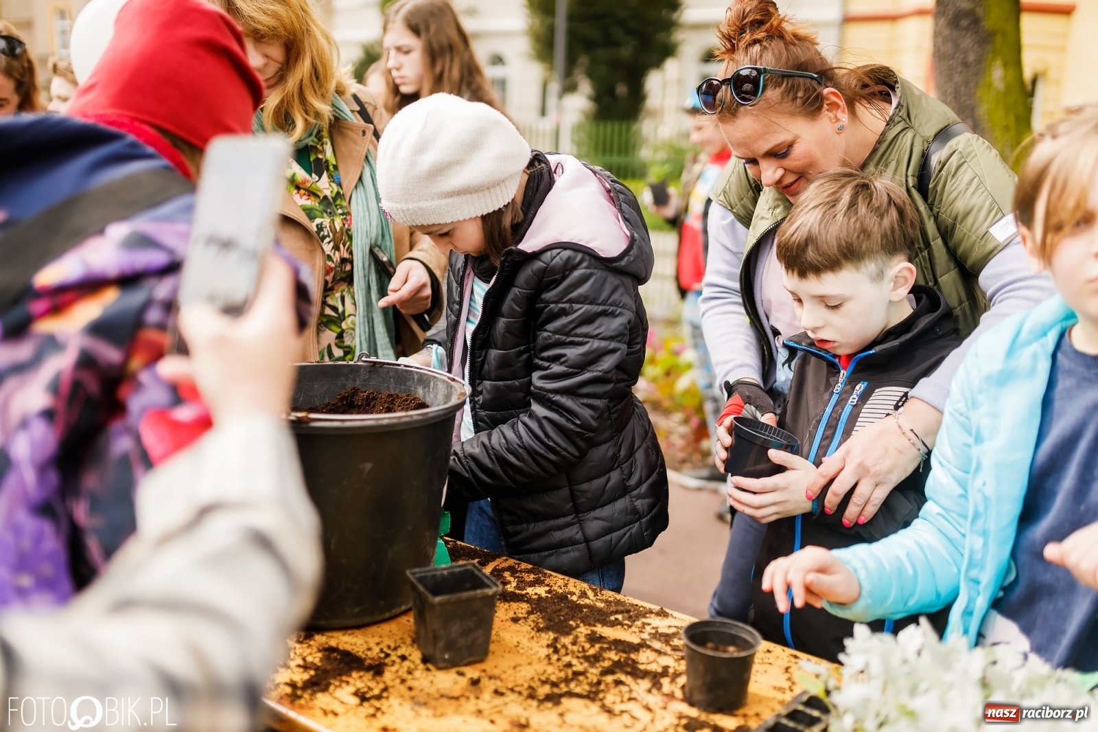 Zdjęcie w galerii na portalu naszraciborz.pl: Dzień Ziemi w Ogródku Jordanowskim przepełniony atrakcjami wiadomości z regionu