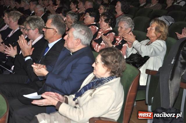 Zdjęcie w galerii na portalu naszraciborz.pl: Grand Prix dla chóru z Rud wiadomości z regionu