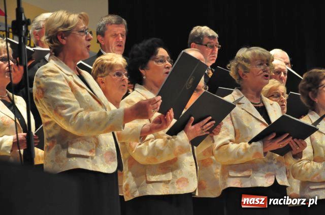 Zdjęcie w galerii na portalu naszraciborz.pl: Grand Prix dla chóru z Rud wiadomości z regionu