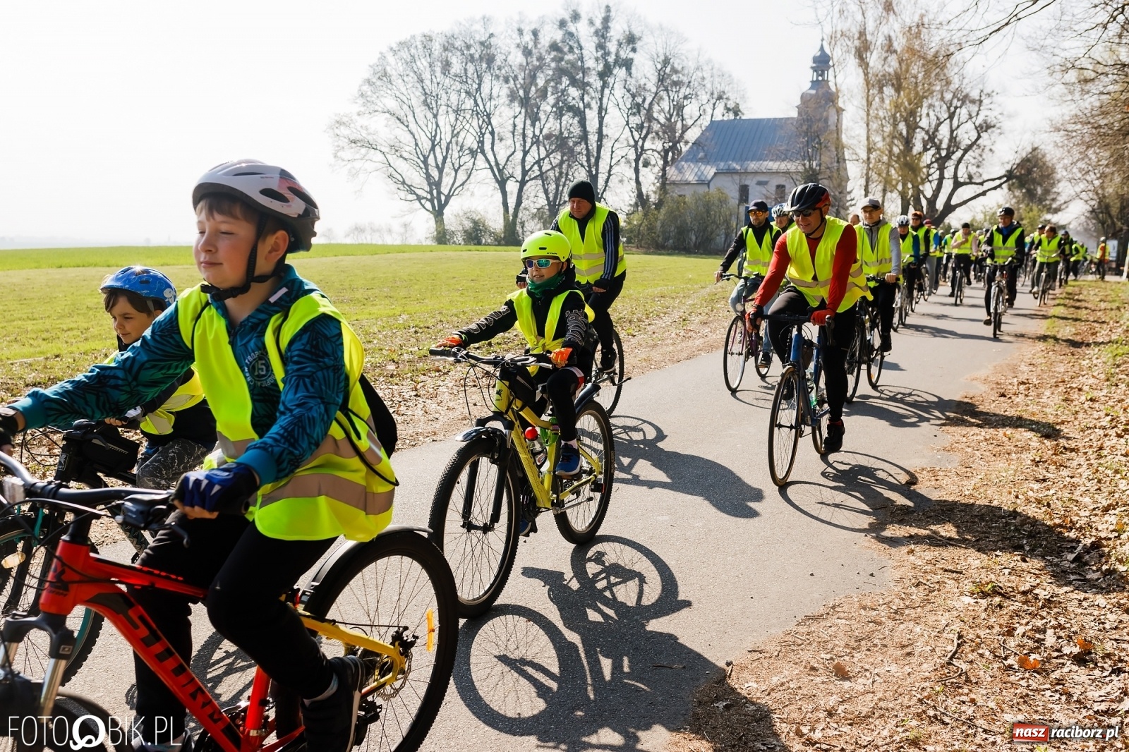 Zdjęcie w galerii na portalu naszraciborz.pl: Wiosna radosna. Rajd rowerowy przez Gminę Krzyżanowice wiadomości z regionu