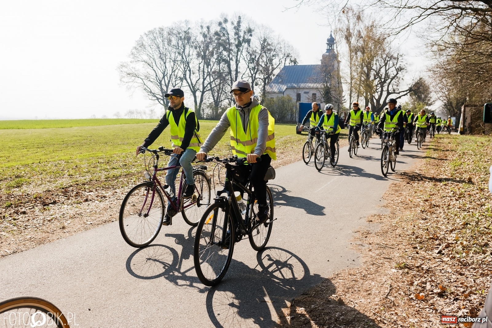 Zdjęcie w galerii na portalu naszraciborz.pl: Wiosna radosna. Rajd rowerowy przez Gminę Krzyżanowice wiadomości z regionu