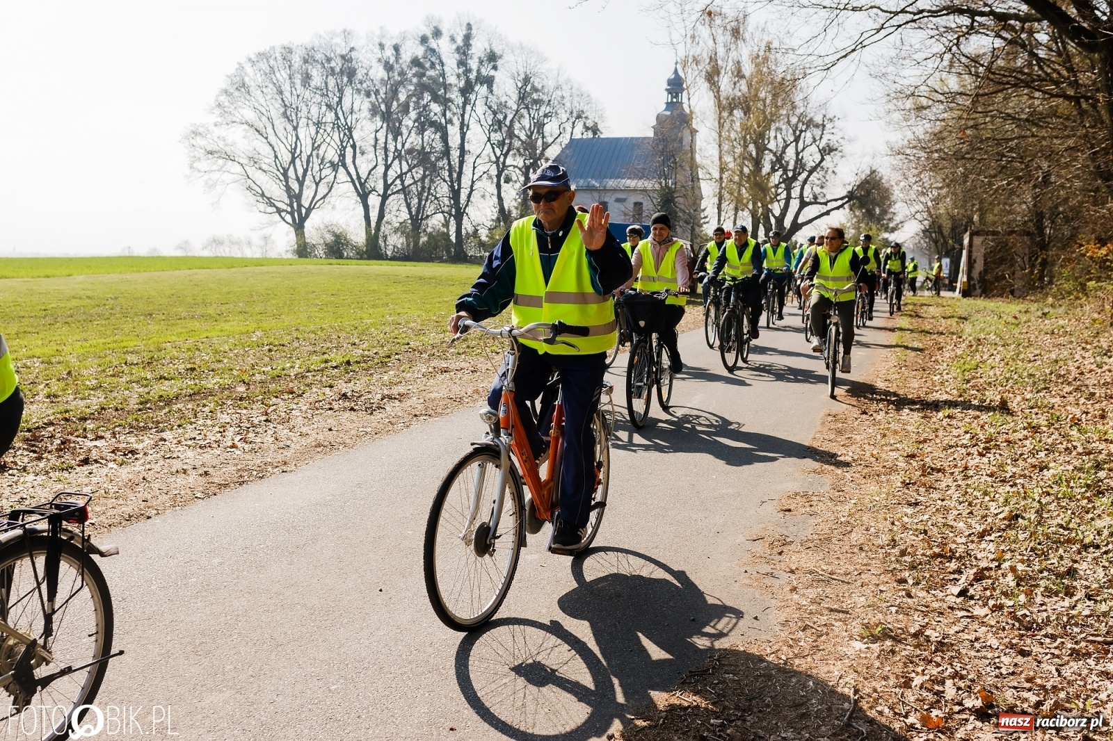 Zdjęcie w galerii na portalu naszraciborz.pl: Wiosna radosna. Rajd rowerowy przez Gminę Krzyżanowice wiadomości z regionu