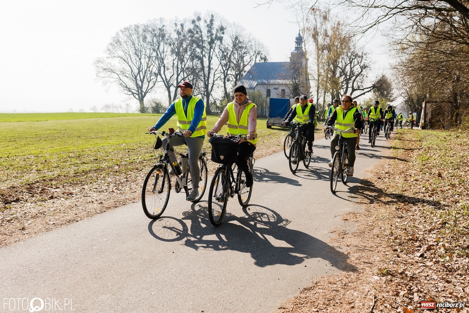 Zdjęcie w galerii na portalu naszraciborz.pl: Wiosna radosna. Rajd rowerowy przez Gminę Krzyżanowice wiadomości z regionu