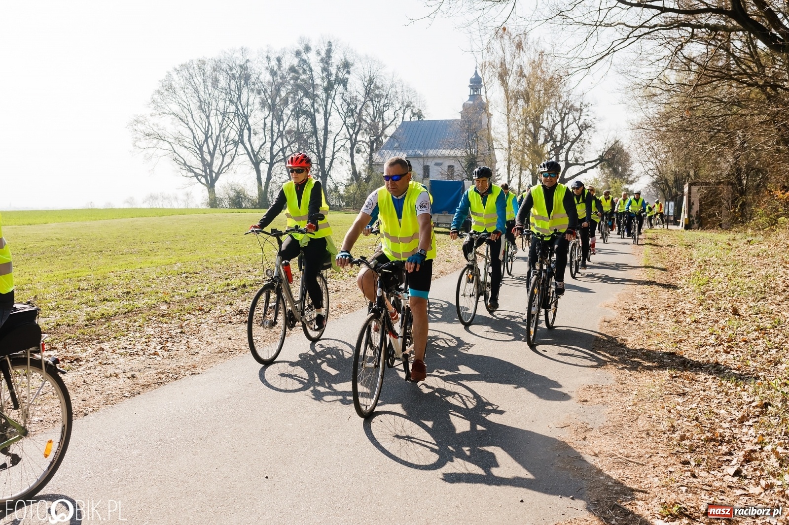 Zdjęcie w galerii na portalu naszraciborz.pl: Wiosna radosna. Rajd rowerowy przez Gminę Krzyżanowice wiadomości z regionu