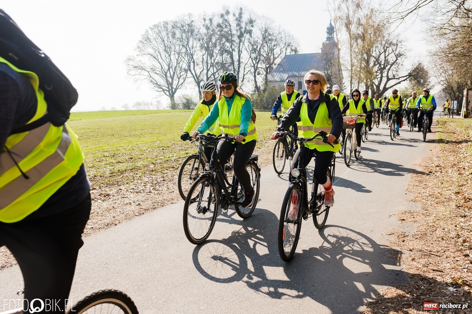 Zdjęcie w galerii na portalu naszraciborz.pl: Wiosna radosna. Rajd rowerowy przez Gminę Krzyżanowice wiadomości z regionu