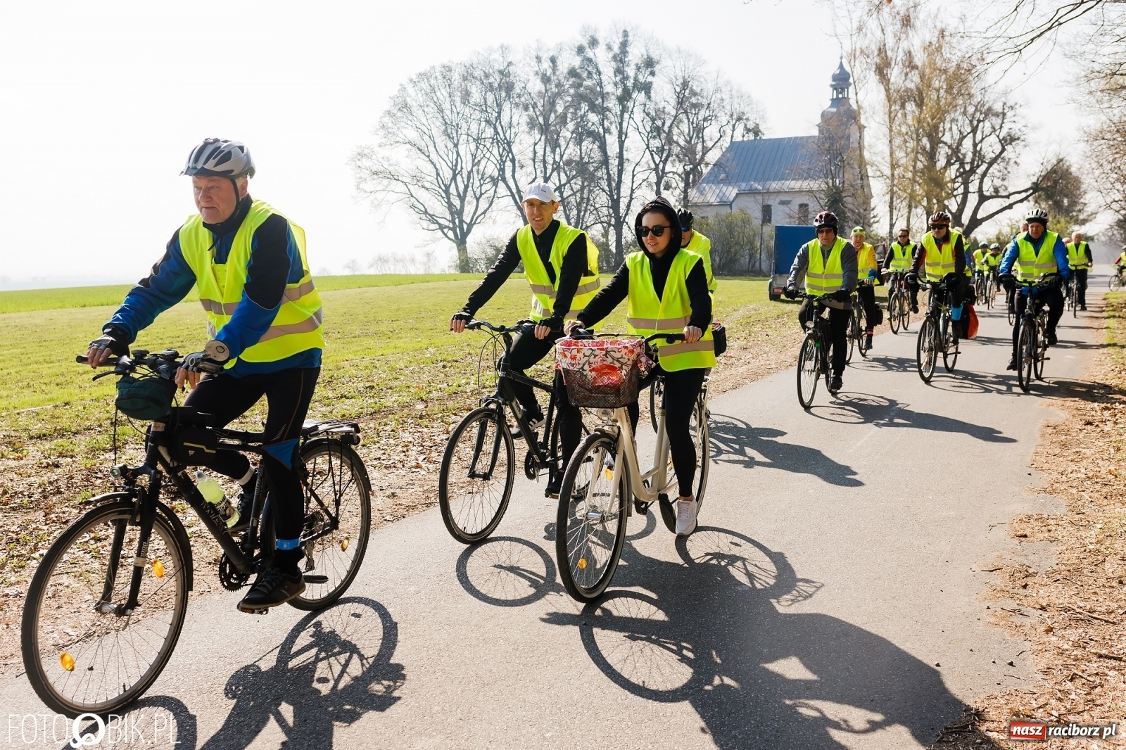 Zdjęcie w galerii na portalu naszraciborz.pl: Wiosna radosna. Rajd rowerowy przez Gminę Krzyżanowice wiadomości z regionu