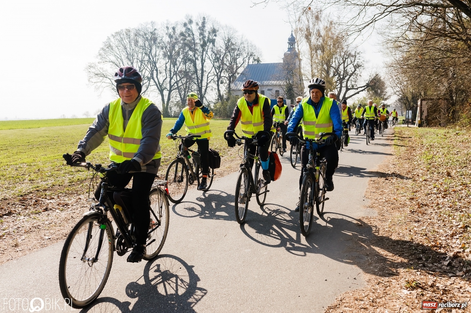 Zdjęcie w galerii na portalu naszraciborz.pl: Wiosna radosna. Rajd rowerowy przez Gminę Krzyżanowice wiadomości z regionu