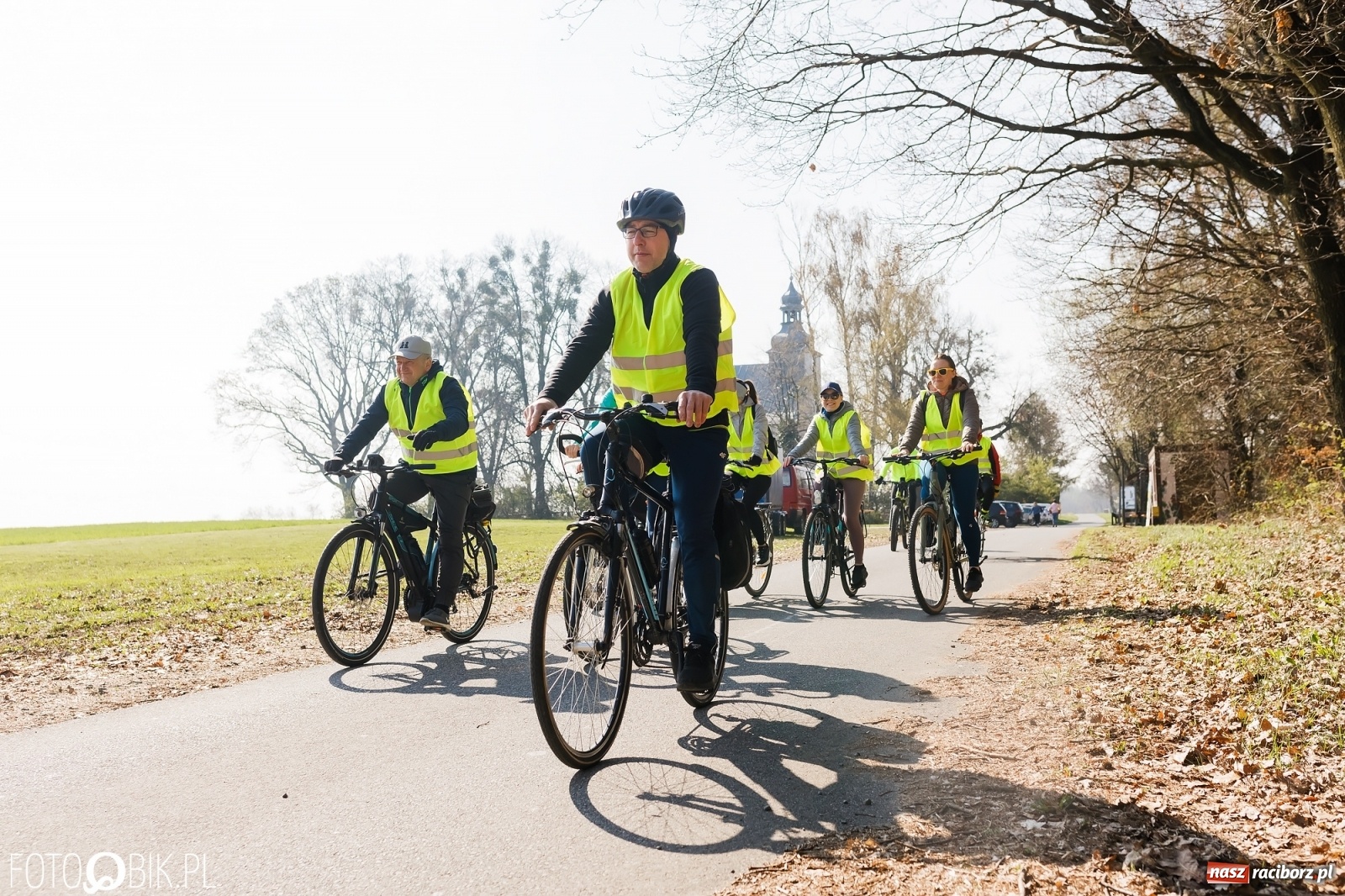 Zdjęcie w galerii na portalu naszraciborz.pl: Wiosna radosna. Rajd rowerowy przez Gminę Krzyżanowice wiadomości z regionu