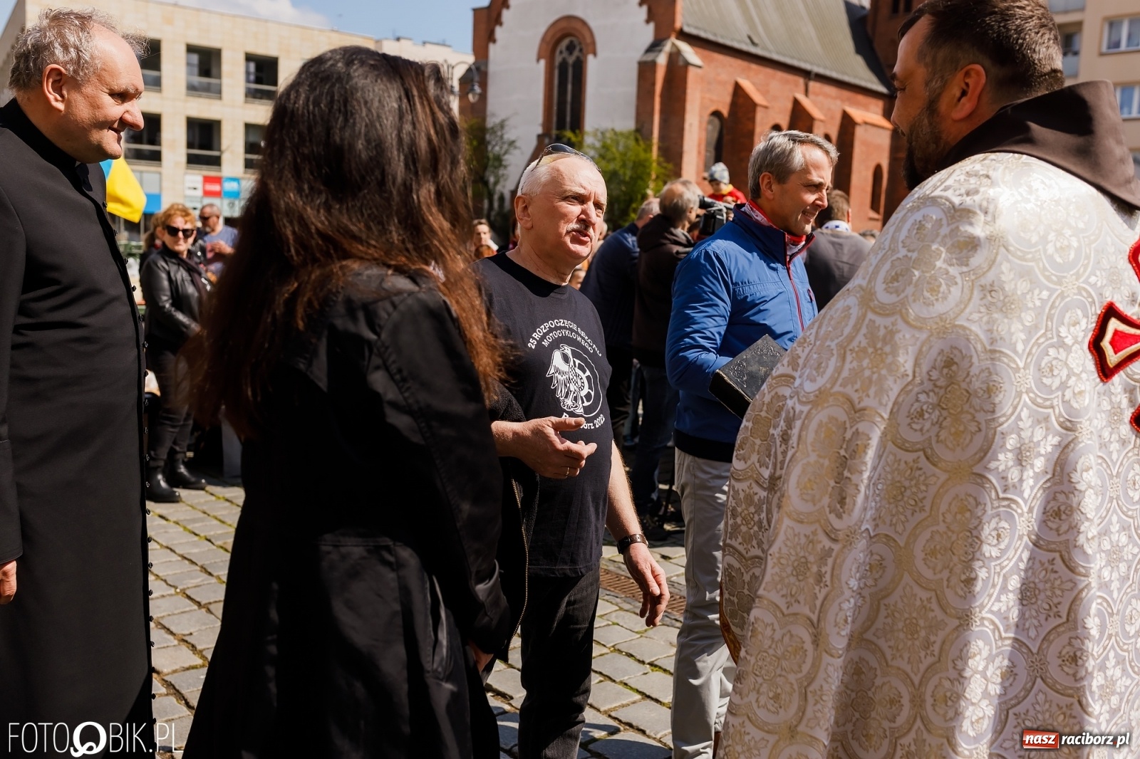 Zdjęcie w galerii na portalu naszraciborz.pl: Ukraińskie śniadanie wielkanocne na raciborskim Rynku [FOTO i WIDEO] wiadomości z regionu