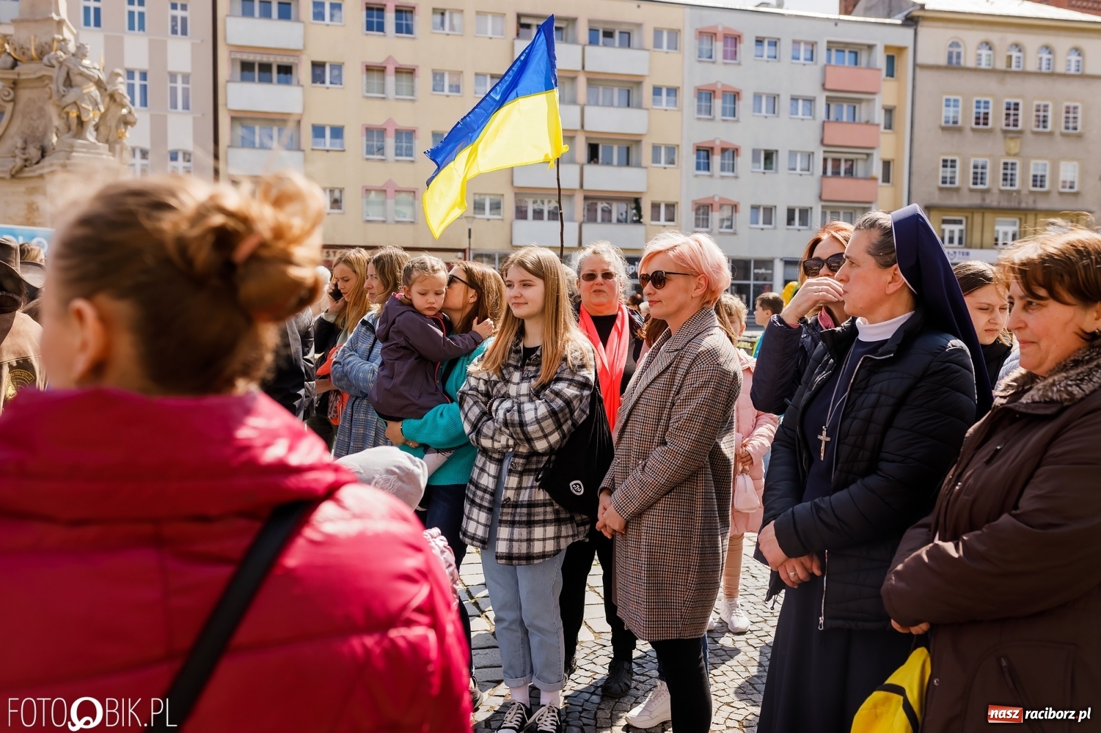 Zdjęcie w galerii na portalu naszraciborz.pl: Ukraińskie śniadanie wielkanocne na raciborskim Rynku [FOTO i WIDEO] wiadomości z regionu