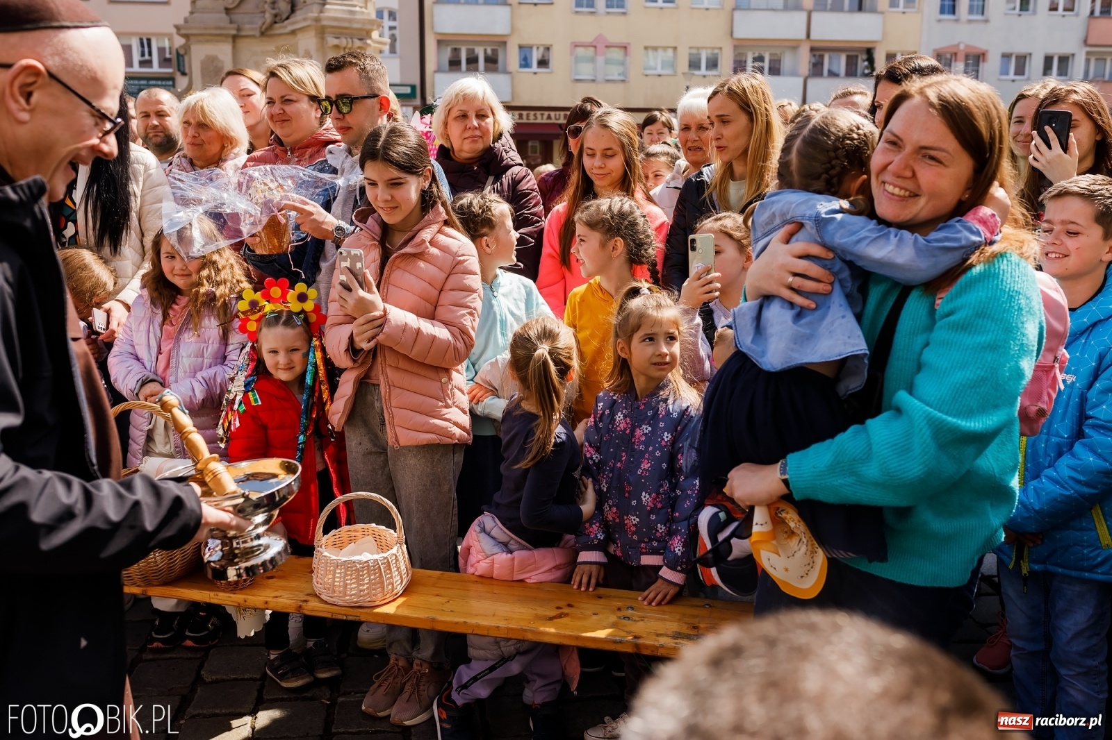 Zdjęcie w galerii na portalu naszraciborz.pl: Ukraińskie śniadanie wielkanocne na raciborskim Rynku [FOTO i WIDEO] wiadomości z regionu